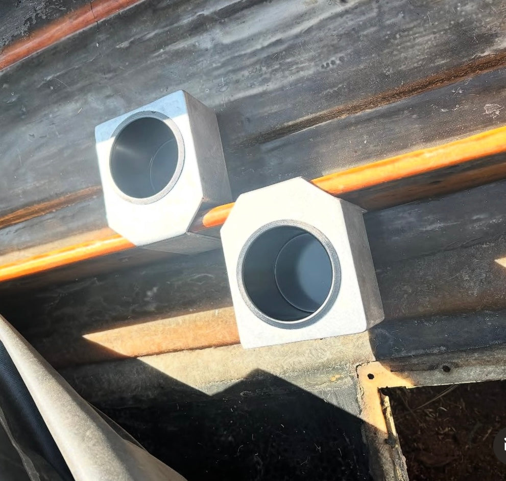 stringer cup holders