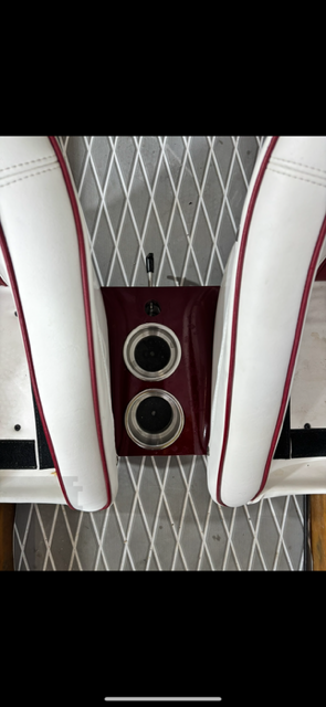custom seat mounts with umbrella and cup holders